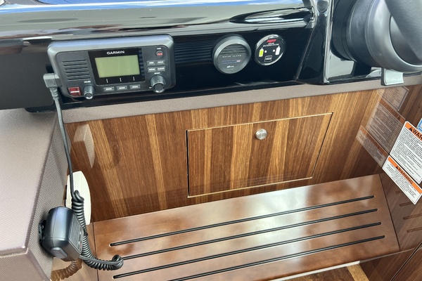 50ft Cruisers Yachts Yacht For Sale