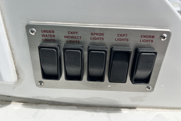 50ft Cruisers Yachts Yacht For Sale