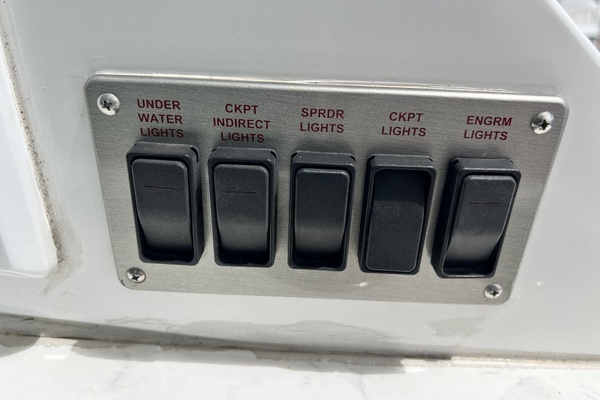 Cruisers Yachts 50 Cantius Yacht For Sale