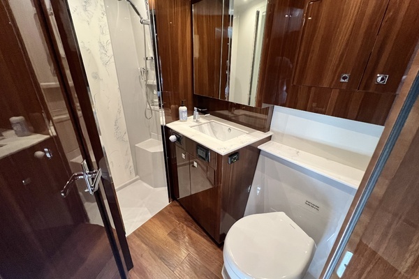 Cruisers Yachts 50 Cantius Yacht For Sale
