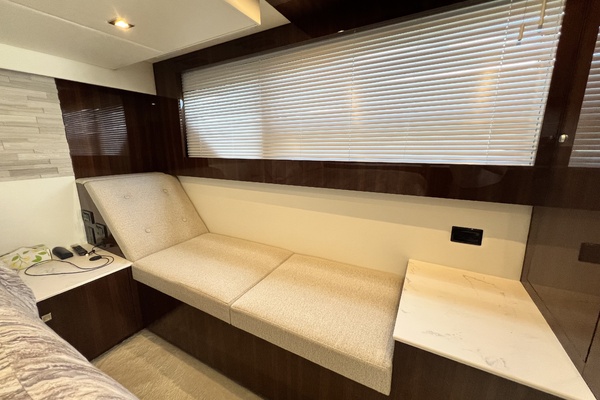50ft Cruisers Yachts Yacht For Sale