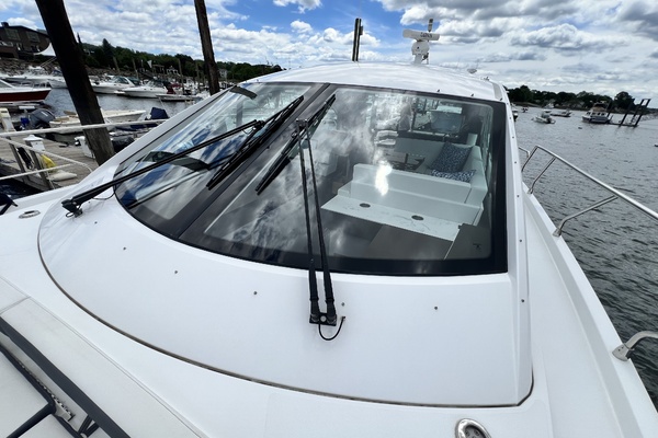50ft Cruisers Yachts Yacht For Sale