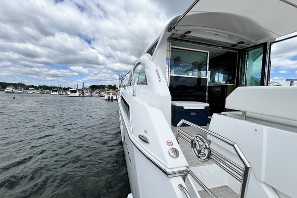 50ft Cruisers Yachts Yacht For Sale