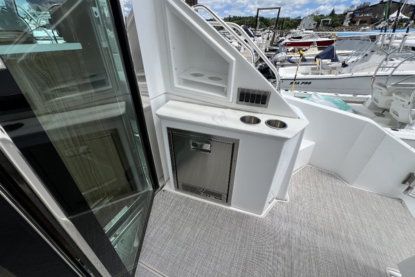 50ft Cruisers Yachts Yacht For Sale