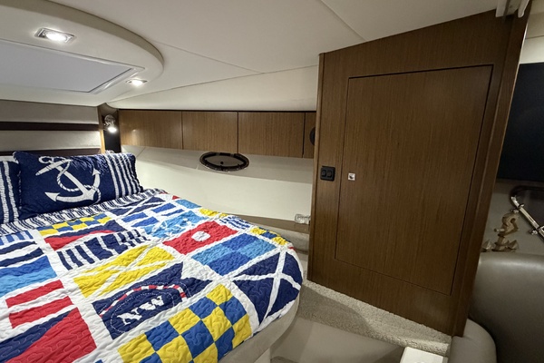 35ft Cruisers Yacht For Sale