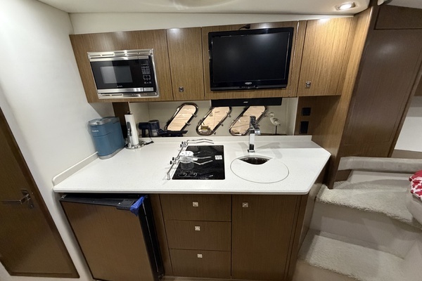 2014 Cruisers 35