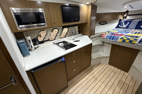 2014 Cruisers 35