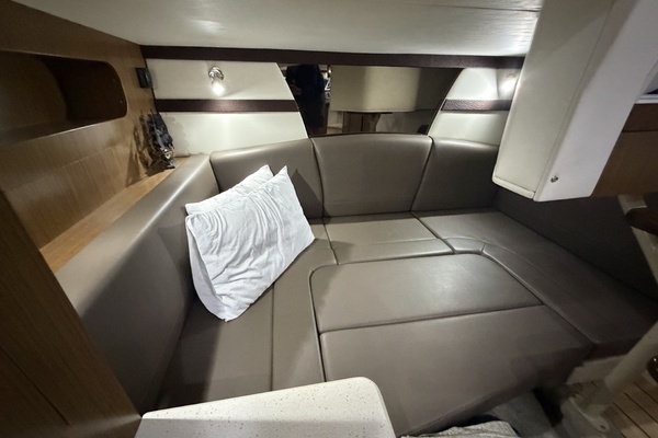 35ft Cruisers Yacht For Sale