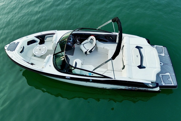 23ft Monterey Yacht For Sale