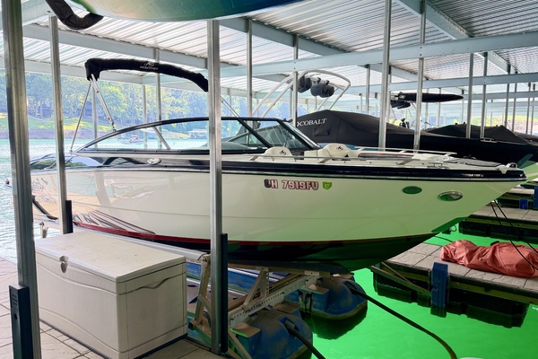 23ft Monterey Yacht For Sale