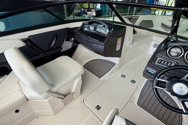 23ft Monterey Yacht For Sale