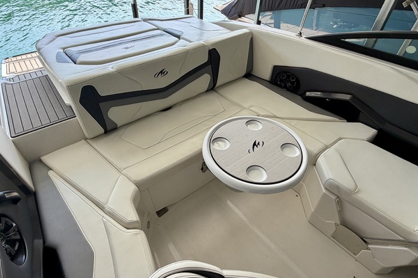 23ft Monterey Yacht For Sale