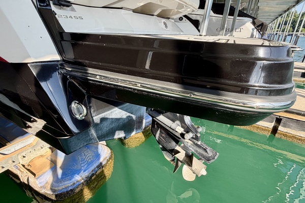 23ft Monterey Yacht For Sale