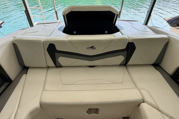23ft Monterey Yacht For Sale