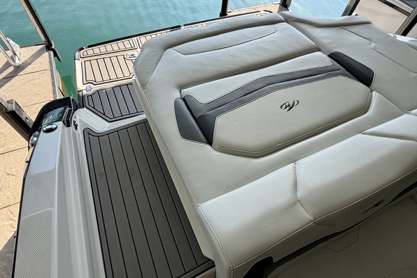 23ft Monterey Yacht For Sale