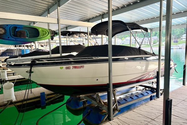 23ft Monterey Yacht For Sale