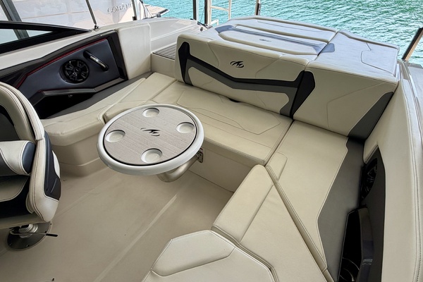23ft Monterey Yacht For Sale
