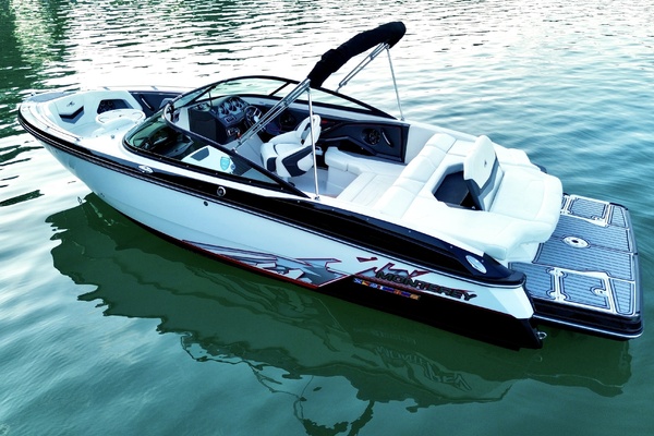 23ft Monterey Yacht For Sale