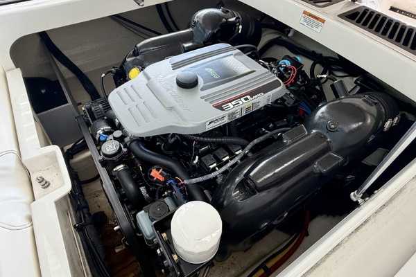 23ft Monterey Yacht For Sale