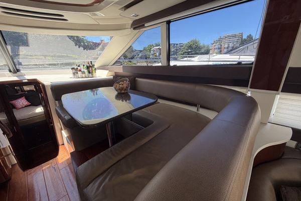 47ft Meridian Yacht For Sale