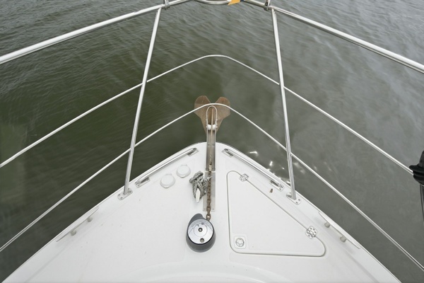 2005 Carver 39