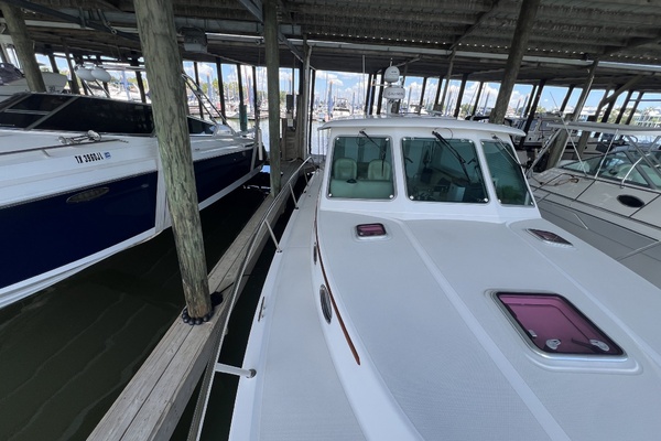 Last One 37ft Back Cove Yacht For Sale