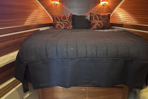 Last One 37ft Back Cove Yacht For Sale