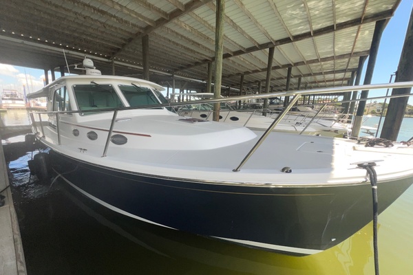Last One 37ft Back Cove Yacht For Sale