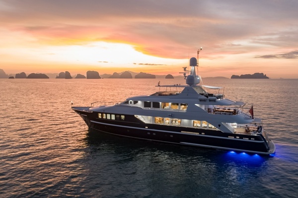 LADY AZUL 129ft Heesen Yachts Yacht For Sale