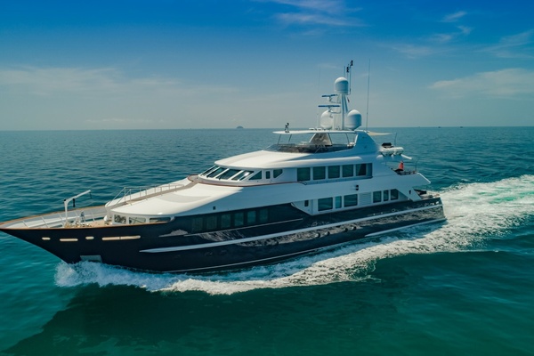 LADY AZUL 129ft Heesen Yachts Yacht For Sale