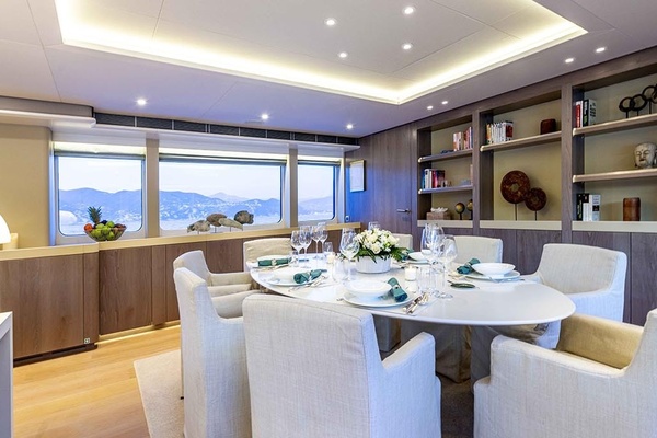 UNEXPECTED 123ft Heesen Yachts Yacht For Sale