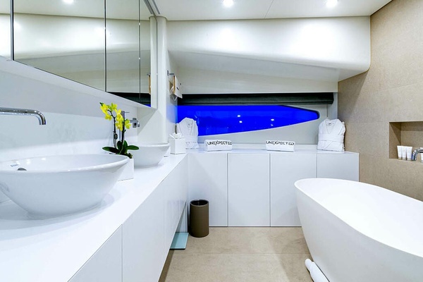 UNEXPECTED 123ft Heesen Yachts Yacht For Sale
