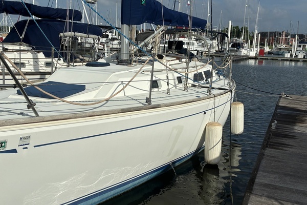 33-ft-CAL-1988-33-Merlin Kemah Texas United States  yacht for sale