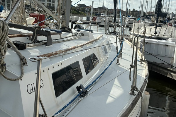 Merlin 33ft CAL Yacht For Sale
