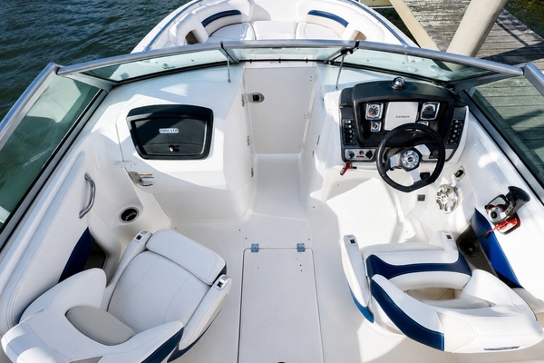 26ft Chaparral Yacht For Sale