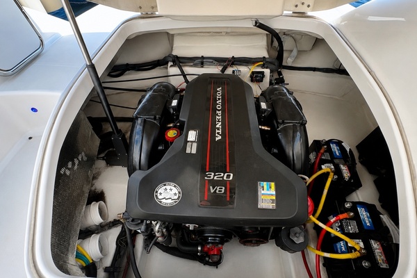 26ft Chaparral Yacht For Sale