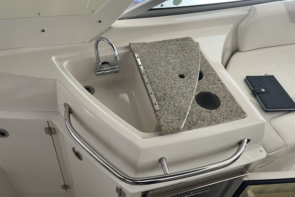 Trailer included 28ft Monterey Yacht For Sale