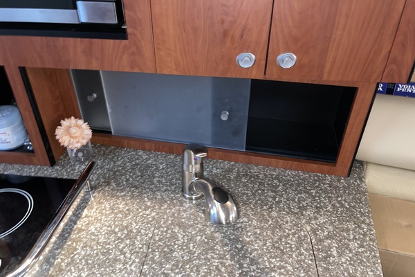 Trailer included 28ft Monterey Yacht For Sale
