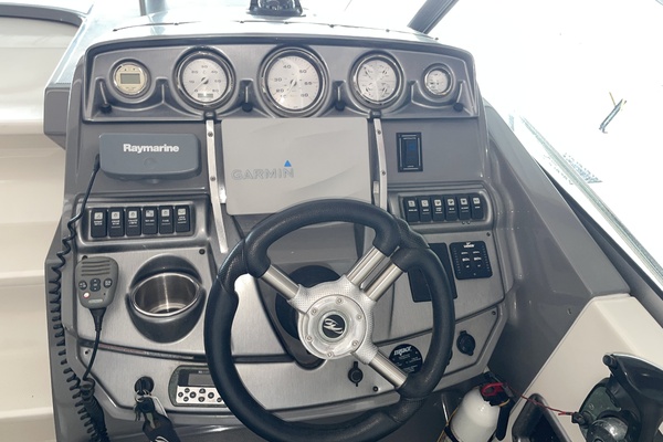 Trailer included 28ft Monterey Yacht For Sale