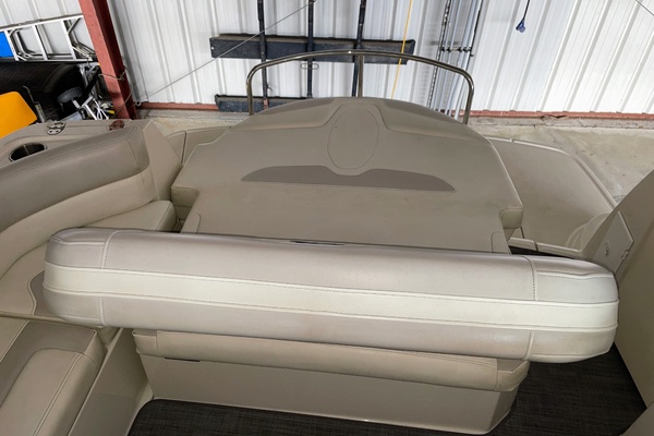 Trailer included 28ft Monterey Yacht For Sale