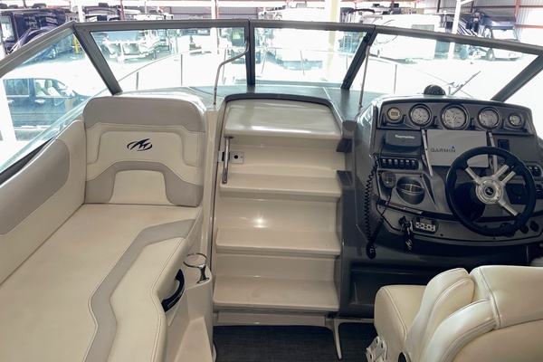Trailer included 28ft Monterey Yacht For Sale