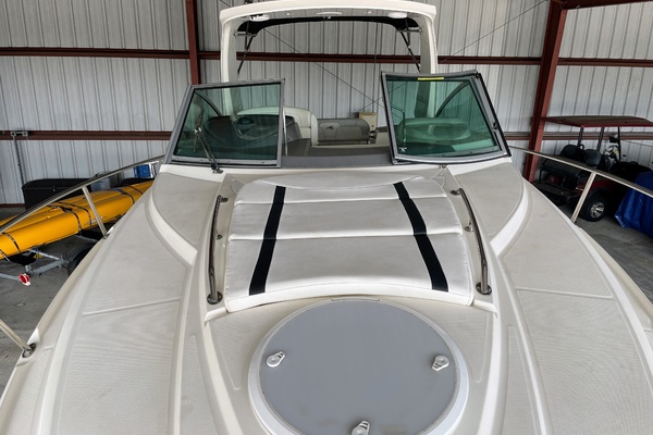 Trailer included 28ft Monterey Yacht For Sale