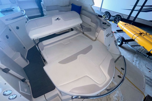 Trailer included 28ft Monterey Yacht For Sale