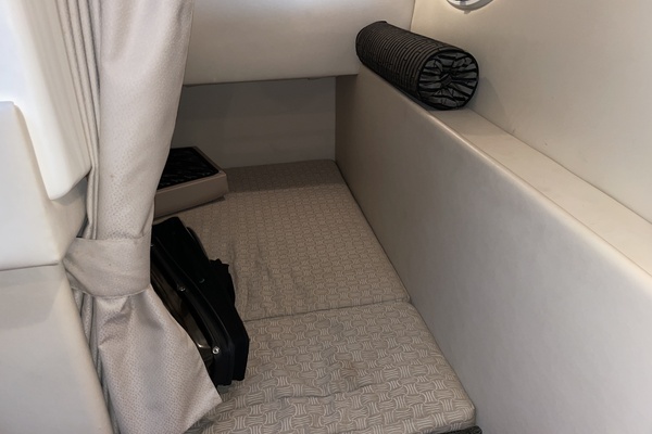 Trailer included 28ft Monterey Yacht For Sale