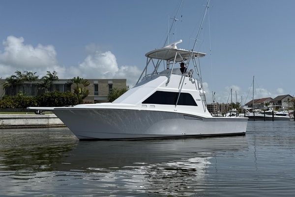 2004 Cabo 35