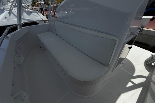 2004 Cabo 35