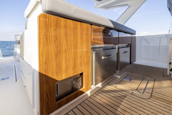43ft Tiara Sport Yacht For Sale