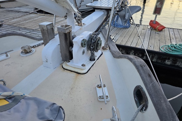 37ft Tayana Yacht For Sale