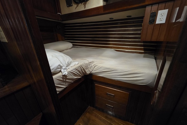37ft Tayana Yacht For Sale