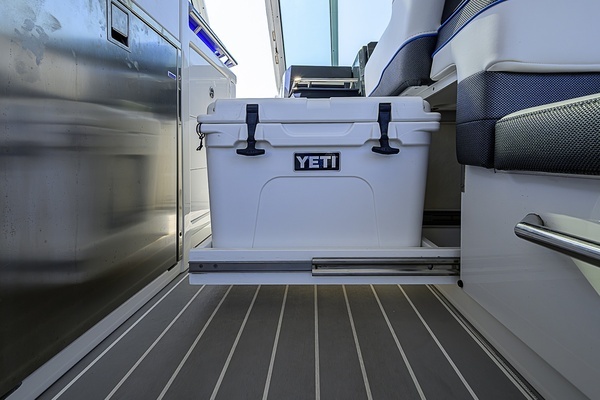 Formula 400 Super Sport Crossover Yacht For Sale